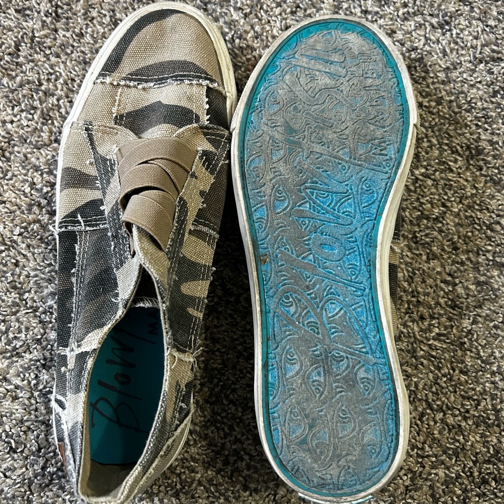 Blowfish Women's Camouflage Sneakers